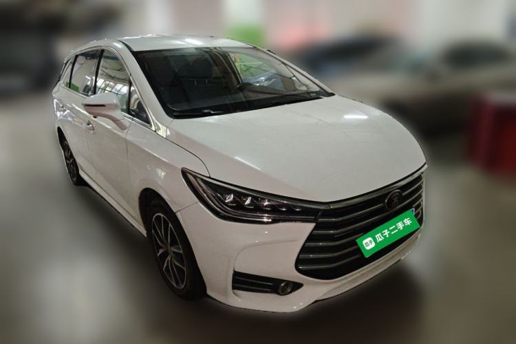 Used BYD Song MAX 2017 1.5T Automatic Smart Connect Luxury 7-Seater Front Right 45 Deg