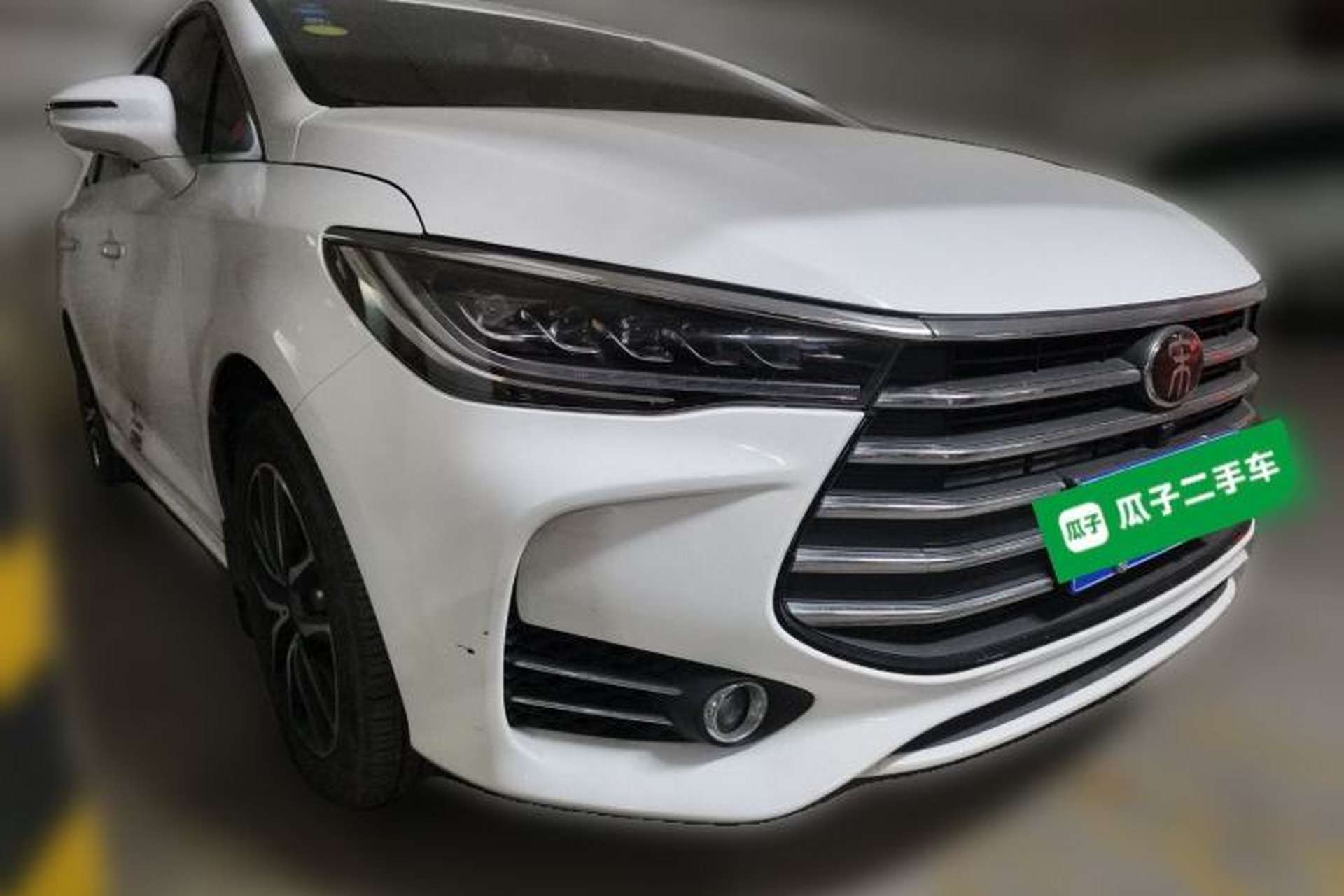 Used BYD Song MAX 2017 1.5T Manual Smart Connect Luxury 7-Seater Front Right 45 Deg