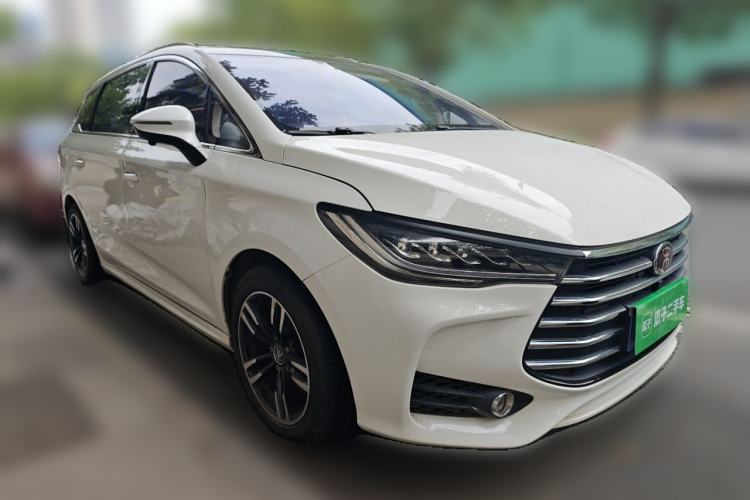 Used BYD Song MAX 2017 1.5T Automatic Smart Connect Elite 7-Seater Front Right 45 Deg