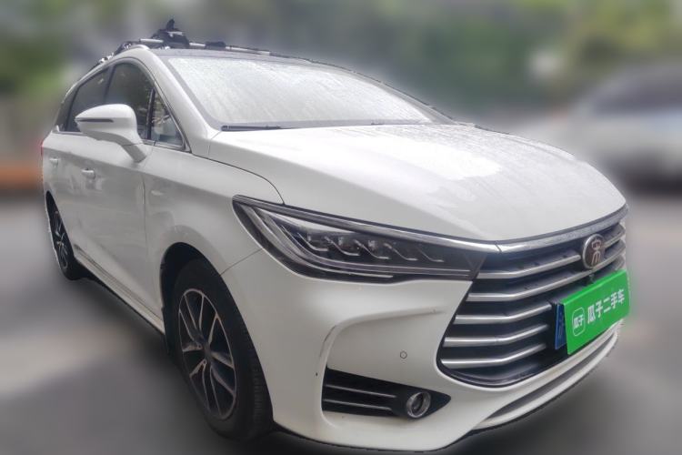Used BYD Song MAX 2017 1.5T Automatic Smart Connect Prestige 7-Seater Front Right 45 Deg