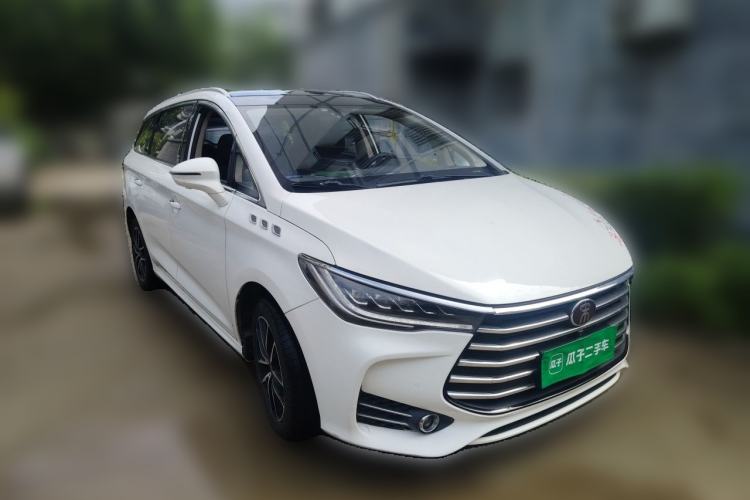 Used BYD Song MAX 2017 1.5T Automatic Smart Connect Prestige 7-Seater Front Right 45 Deg