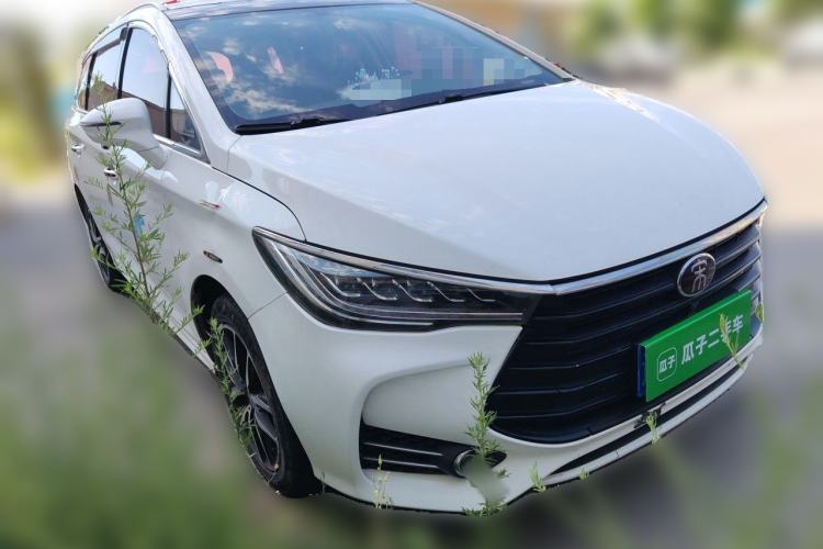 Used BYD Song MAX 2017 1.5T Automatic Smart Connect Elite 7-Seater Front Right 45 Deg