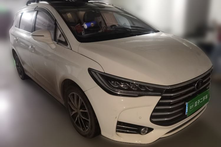 Used BYD Song MAX 2017 1.5T Automatic Smart Connect Prestige 7-Seater Front Right 45 Deg