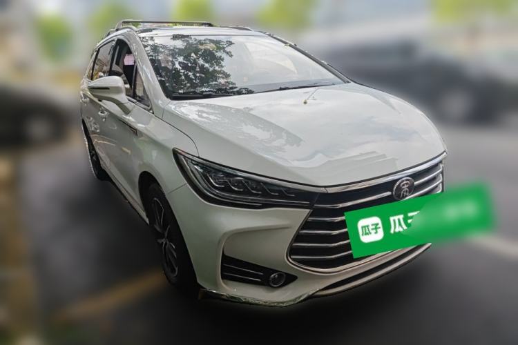 Used BYD Song MAX 2017 1.5T Automatic Smart Connect Elite 7-Seater Front Right 45 Deg