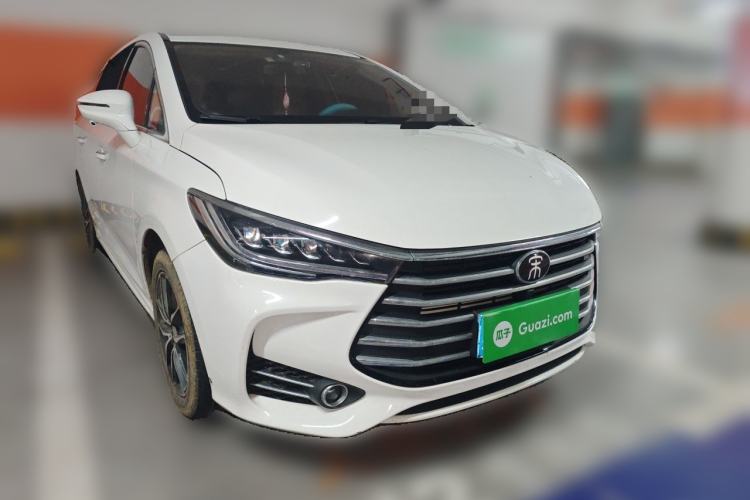 Used BYD Song MAX 2017 1.5T Automatic Smart Connect Luxury 7-Seater Front Right 45 Deg