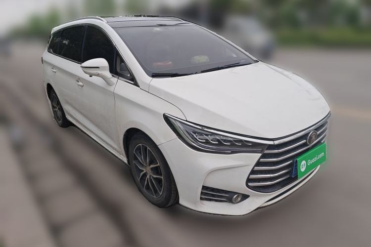 Used BYD Song MAX 2017 1.5T Automatic Smart Connect Elite 7-Seater Front Right 45 Deg