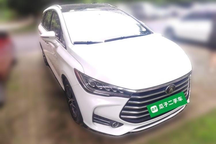 Used BYD Song MAX 2017 1.5T Automatic Smart Connect Elite 7-Seater Front Right 45 Deg