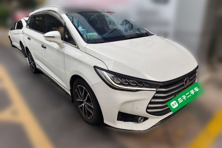 Used BYD Song MAX 2017 1.5T Automatic Smart Connect Prestige 7-Seater Front Right 45 Deg