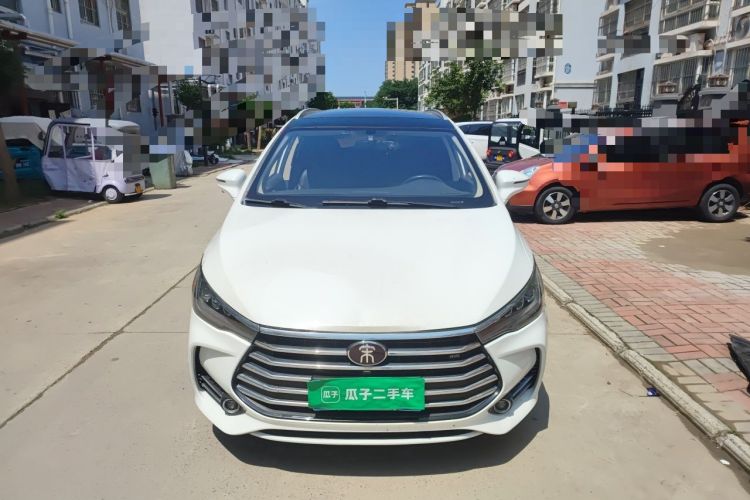 Used BYD Song MAX 2017 1.5T Automatic Smart Connect Elite 7-Seater Front