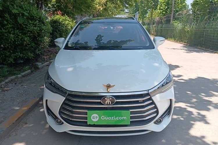 Used BYD Song MAX 2017 1.5T Automatic Smart Connect Elite 7-Seater Front