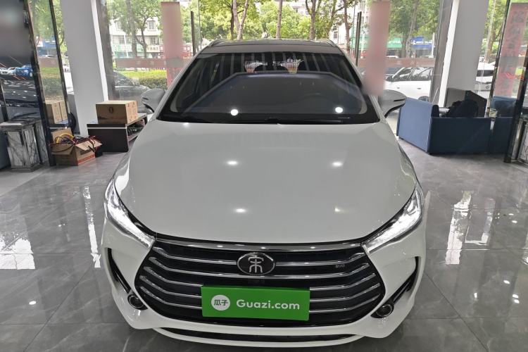 Used BYD Song MAX 2017 1.5T Automatic Smart Connect Elite 7-Seater Front
