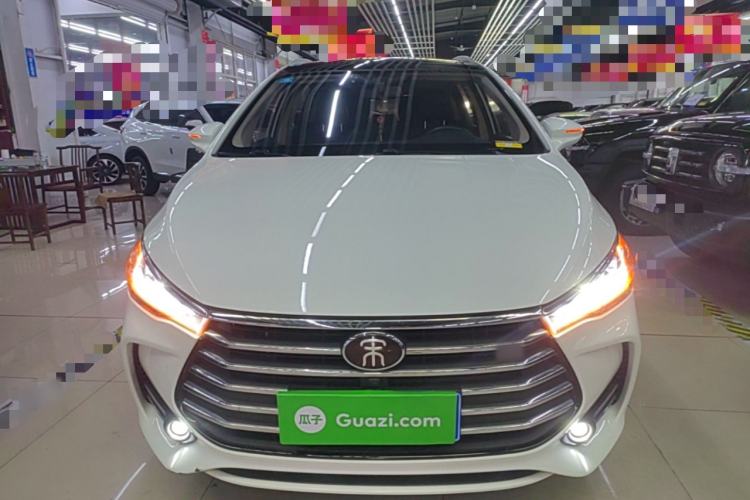Used BYD Song MAX 2017 1.5T Automatic Smart Connect Elite 7-Seater Front