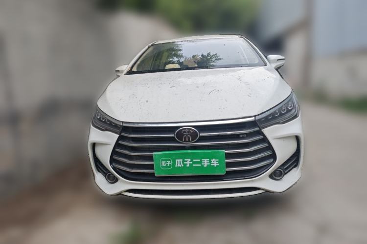 Used BYD Song MAX 2017 1.5T Manual Smart Connect Luxury 7-Seater Front