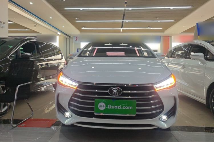 Used BYD Song MAX 2017 1.5T Automatic Smart Connect Elite 7-Seater Front