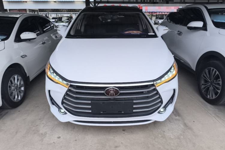 Used BYD Song MAX 2017 1.5T Automatic Smart Connect Elite 7-Seater Front