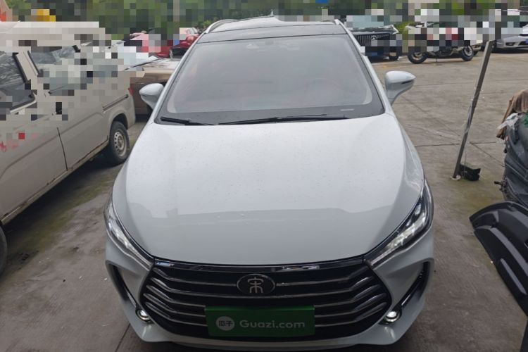 Used BYD Song MAX 2017 1.5T Automatic Smart Connect Elite 7-Seater Front
