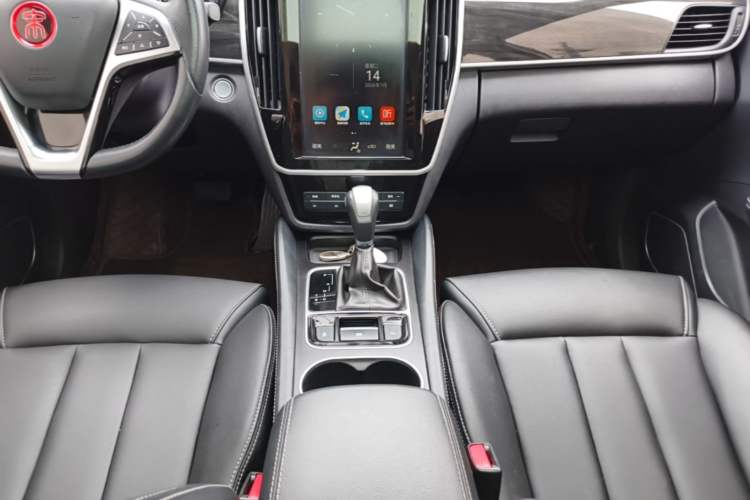 Used BYD Song MAX 2017 1.5T Automatic Smart Connect Prestige 7-Seater Gear Lever
