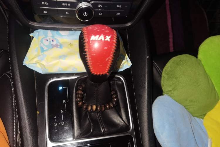 Used BYD Song MAX 2017 1.5T Automatic Smart Connect Prestige 7-Seater Gear Lever