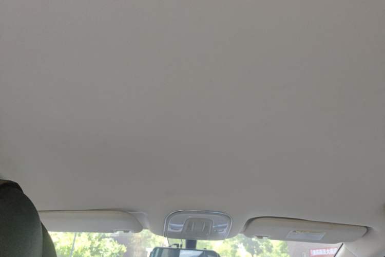 Used BYD Song MAX 2017 1.5T Manual Smart Connect Luxury 7-Seater Headliner