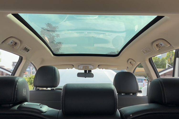 Used BYD Song MAX 2017 1.5T Automatic Smart Connect Elite 7-Seater Headliner