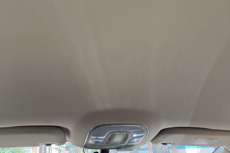 Used BYD Song MAX 2017 1.5T Automatic Smart Connect Luxury 7-Seater Headliner