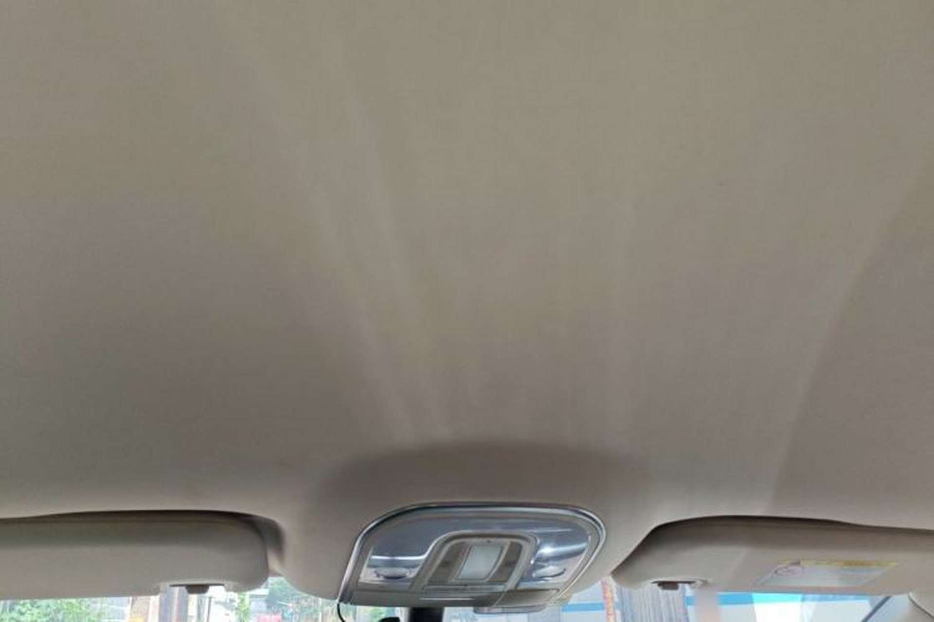 Used BYD Song MAX 2017 1.5T Automatic Smart Connect Luxury 7-Seater Headliner