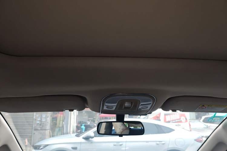 Used BYD Song MAX 2017 1.5T Automatic Smart Connect Prestige 7-Seater Headliner