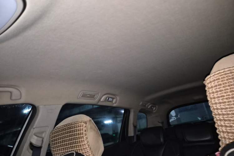Used BYD Song MAX 2017 1.5T Manual Smart Connect Luxury 7-Seater Headliner