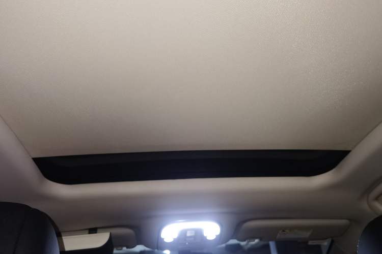 Used BYD Song MAX 2017 1.5T Automatic Smart Connect Prestige 7-Seater Headliner