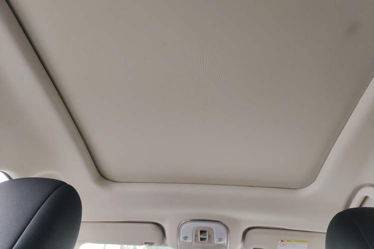 Used BYD Song MAX 2017 1.5T Automatic Smart Connect Prestige 7-Seater Headliner