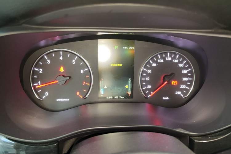 Used BYD Song MAX 2017 1.5T Automatic Smart Connect Prestige 7-Seater Instrument Cluster