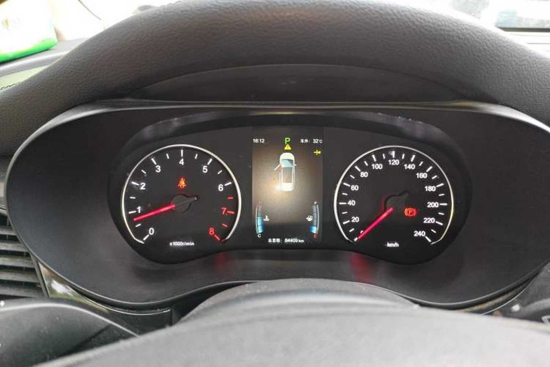 Used BYD Song MAX 2017 1.5T Automatic Smart Connect Elite 7-Seater Instrument Cluster