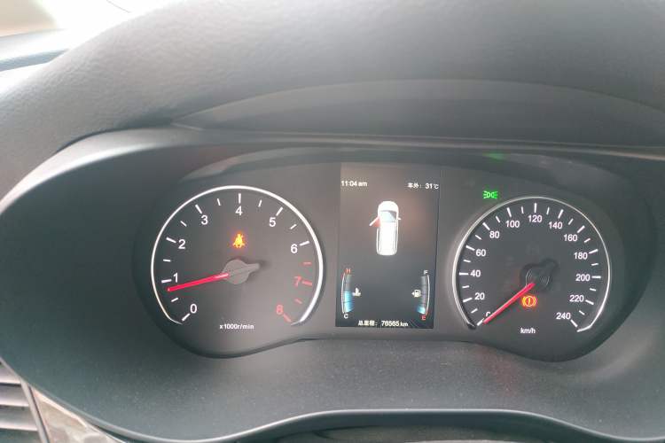 Used BYD Song MAX 2017 1.5T Manual Smart Connect Luxury 7-Seater Instrument Cluster