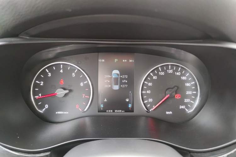 Used BYD Song MAX 2017 1.5T Automatic Smart Connect Elite 7-Seater Instrument Cluster