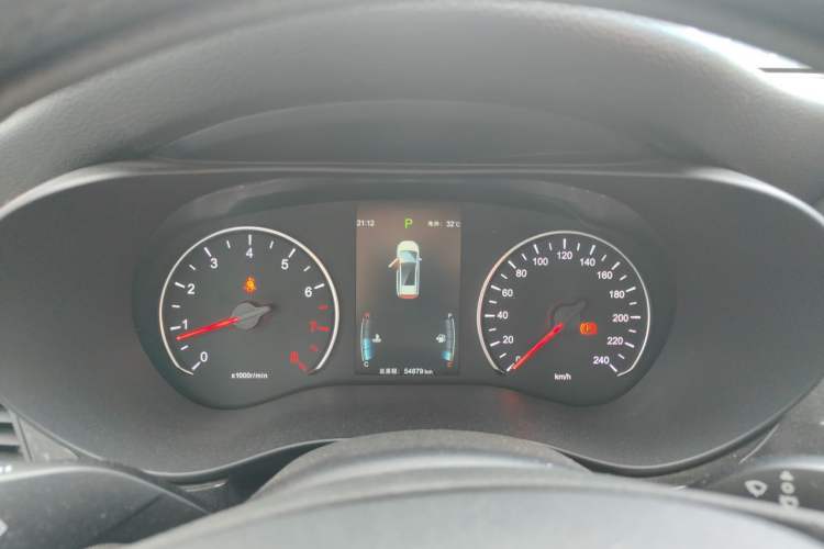 Used BYD Song MAX 2017 1.5T Automatic Smart Connect Elite 7-Seater Instrument Cluster