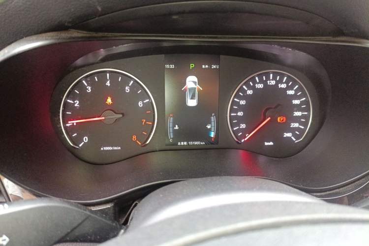 Used BYD Song MAX 2017 1.5T Automatic Smart Connect Elite 7-Seater Instrument Cluster