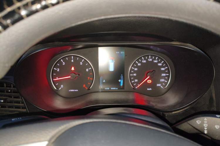 Used BYD Song MAX 2017 1.5T Manual Smart Connect Luxury 7-Seater Instrument Cluster