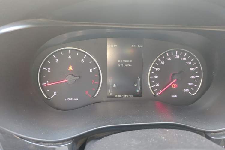 Used BYD Song MAX 2017 1.5T Manual Smart Connect Luxury 7-Seater Instrument Cluster