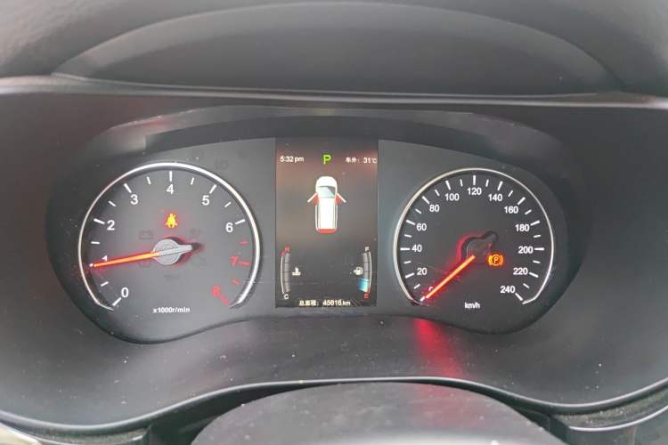 Used BYD Song MAX 2017 1.5T Automatic Smart Connect Luxury 7-Seater Instrument Cluster