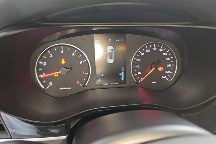 Used BYD Song MAX 2017 1.5T Automatic Smart Connect Elite 7-Seater Instrument Cluster