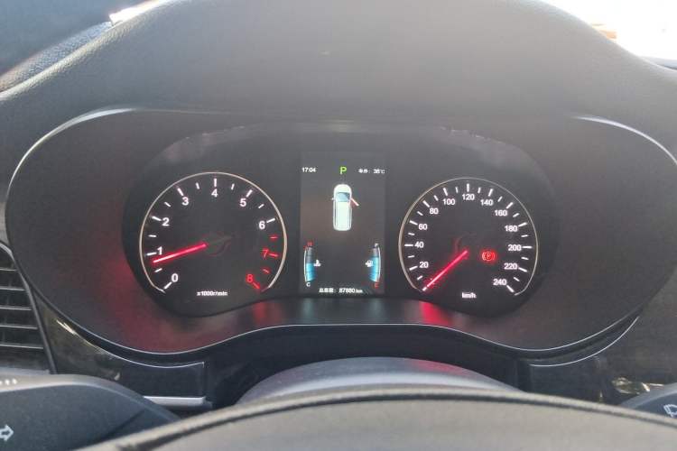 Used BYD Song MAX 2017 1.5T Automatic Smart Connect Luxury 7-Seater Instrument Cluster