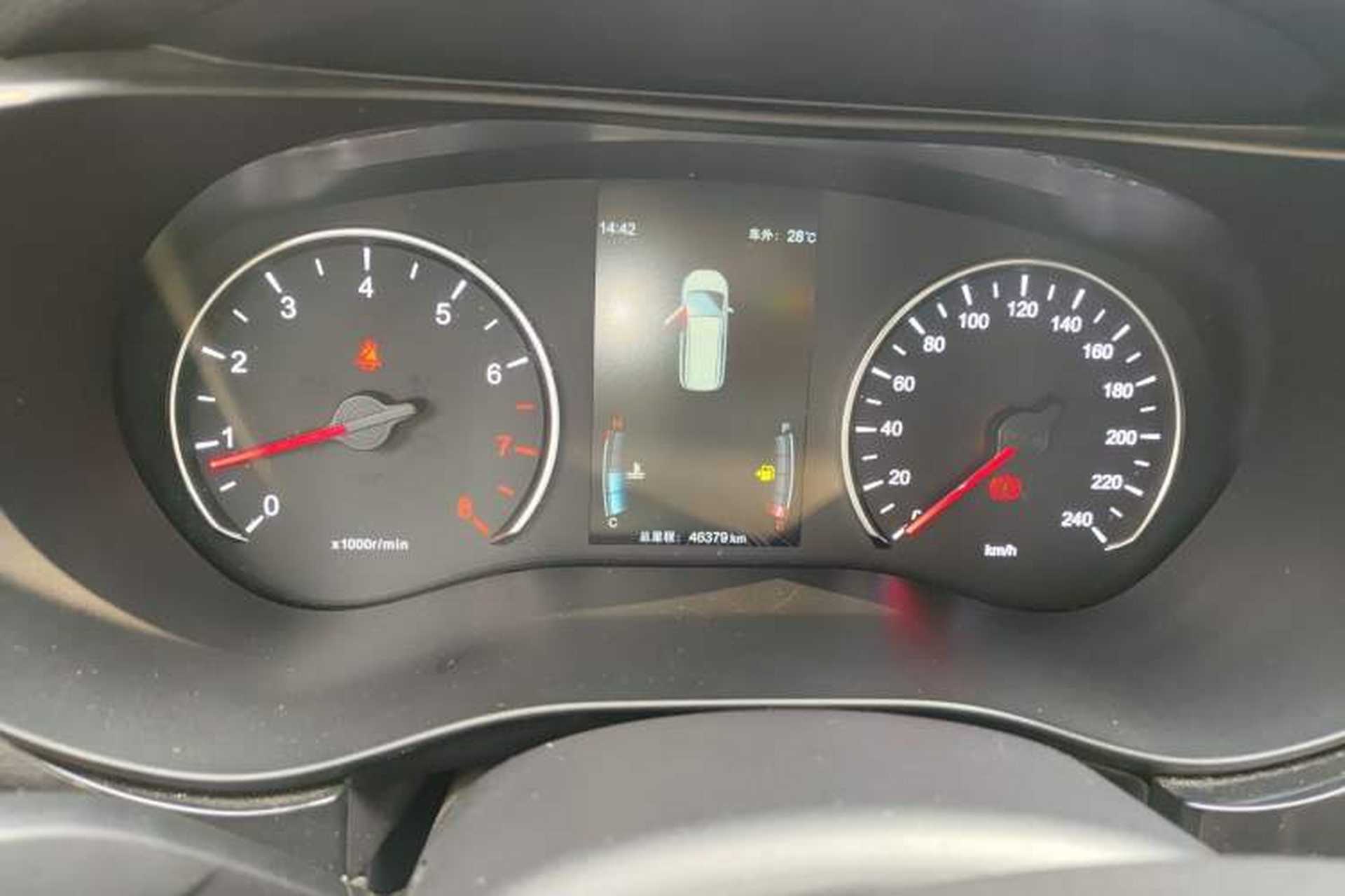Used BYD Song MAX 2017 1.5T Manual Smart Connect Luxury 7-Seater Instrument Cluster