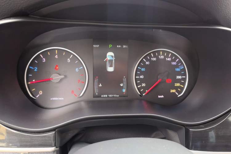 Used BYD Song MAX 2017 1.5T Automatic Smart Connect Prestige 7-Seater Instrument Cluster