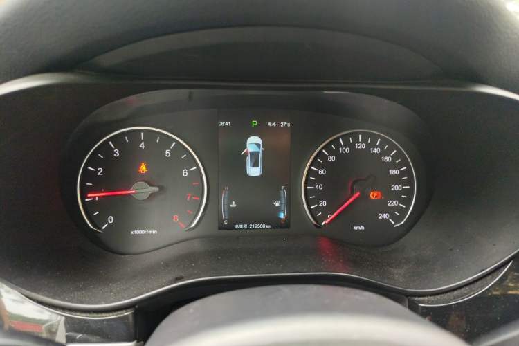 Used BYD Song MAX 2017 1.5T Automatic Smart Connect Elite 7-Seater Instrument Cluster