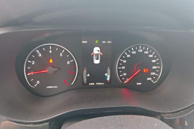 Used BYD Song MAX 2017 1.5T Automatic Smart Connect Prestige 7-Seater Instrument Cluster