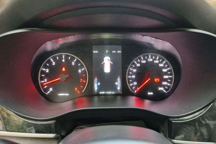 Used BYD Song MAX 2017 1.5T Automatic Smart Connect Luxury 7-Seater Instrument Cluster