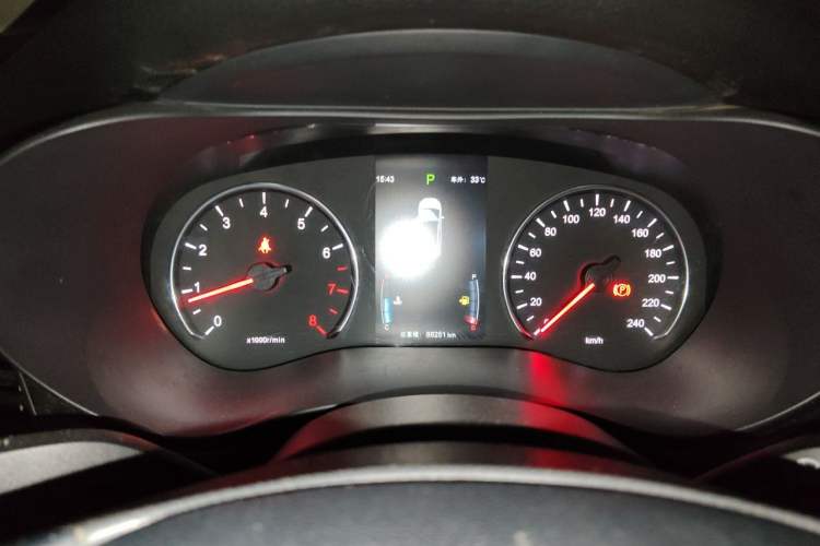 Used BYD Song MAX 2017 1.5T Automatic Smart Connect Elite 7-Seater Instrument Cluster