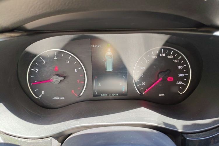 Used BYD Song MAX 2017 1.5T Automatic Smart Connect Luxury 7-Seater Instrument Cluster