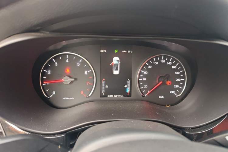 Used BYD Song MAX 2017 1.5T Automatic Smart Connect Prestige 7-Seater Instrument Cluster