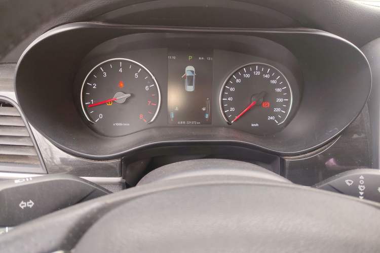 Used BYD Song MAX 2017 1.5T Automatic Smart Connect Prestige 7-Seater Instrument Cluster